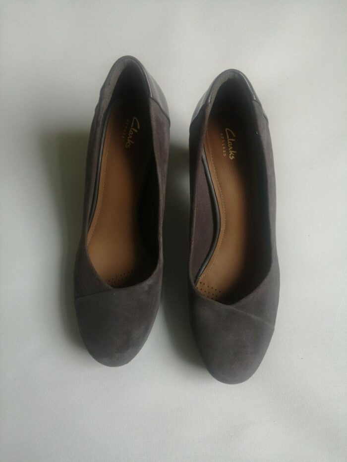 Clarks Artisan Womens Suede Court Heel Shoes Size UK 6.5