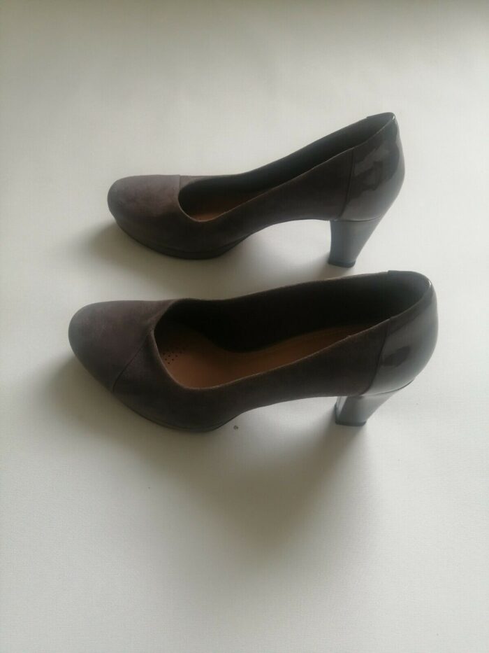 Clarks Artisan Womens Suede Court Heel Shoes Size UK 6.5